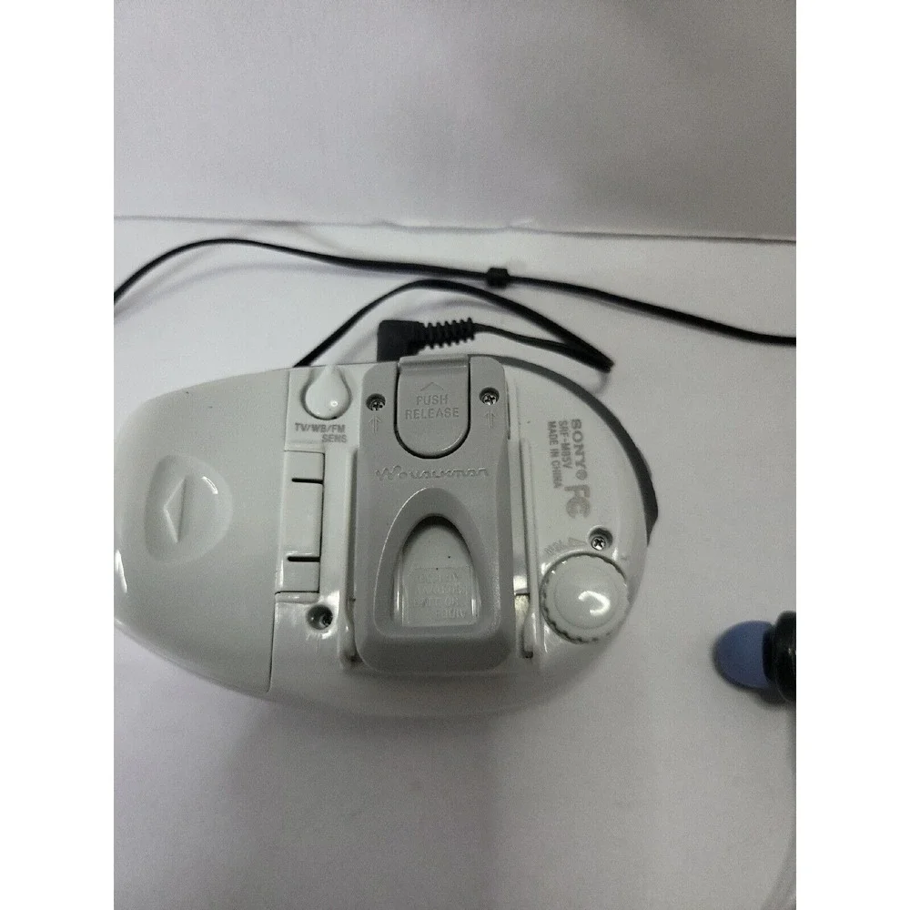 Sony Mega Bass Walkman‎ SRF-M85V W/headphones Tested Works Clean